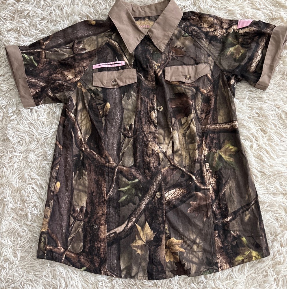 Master Sportswoman Camouflage Button Up Short Sleeve Shirt Outdoor Gear Womens M